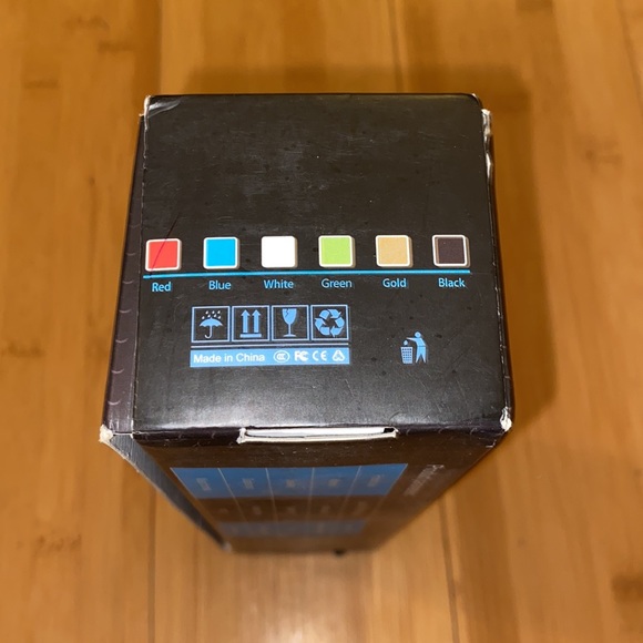 Wireless Bluetooth Speaker  - NWT - Picture 4 of 10